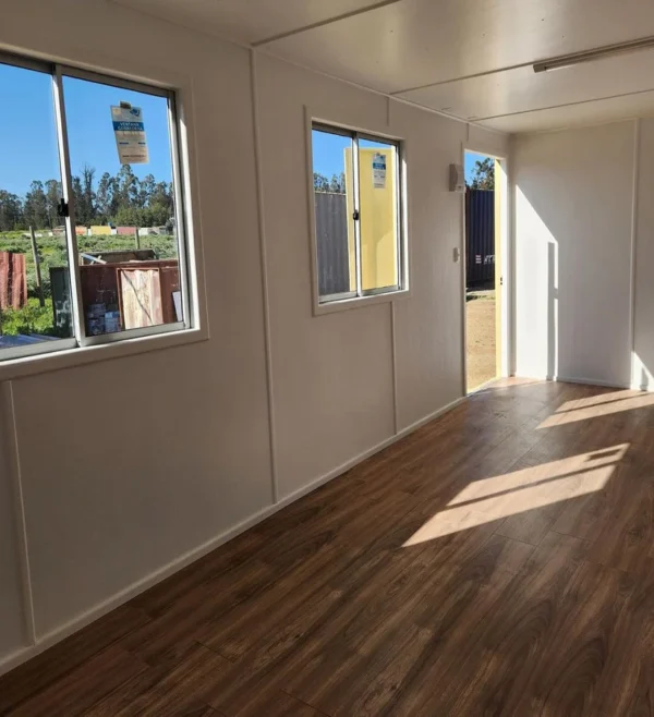 Bureau des conteneurs maritimes 24m² (Réf : 10882 )