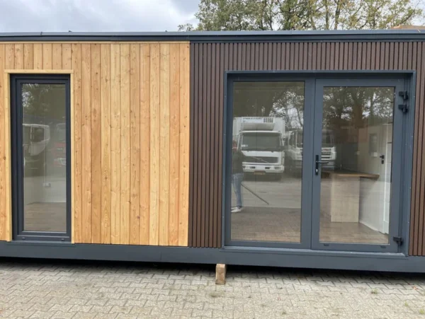Unité résidentielle / Unité de bureaux de 24 m2 (Réf : 42290)