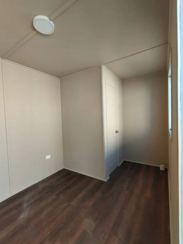 Conteneur de bureau avec salle de bain 20 pieds. (Réf. : 1101)
