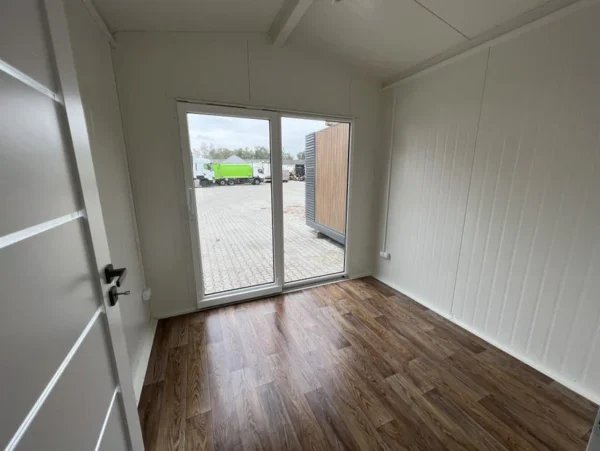 Unité résidentielle / Unité de bureaux de 24 m2 (Réf : 42290)