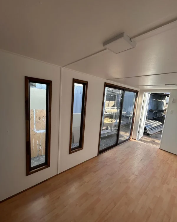 Conteneur de bureau 6×2,42 Mts -15M2 (Réf:20123)