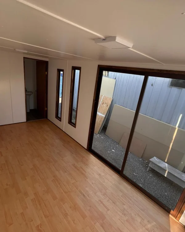Conteneur de bureau 6×2,42 Mts -15M2 (Réf:20123)