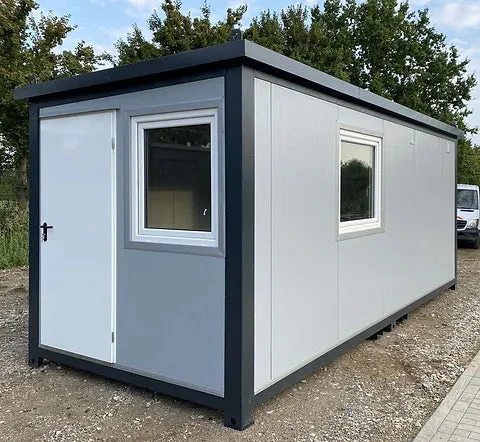Conteneur de bureau 6,00 X 2,40 avec WC, douche et cuisine (Réf : 2390)