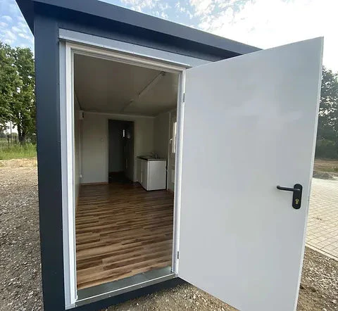 Conteneur de bureau 6,00 X 2,40 avec WC, douche et cuisine (Réf : 2390)